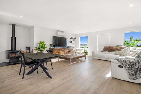 Photo of property in 2 Elm Tree Lane, Huntingdon, Ashburton, 7774