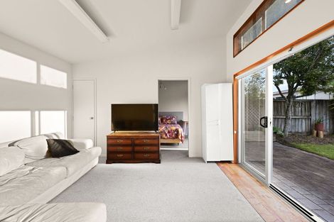 Photo of property in 3 Armagh Street, Hamilton East, Hamilton, 3216