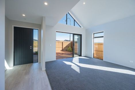 Photo of property in 2 Hill Tops Way, Stoke, Nelson, 7011