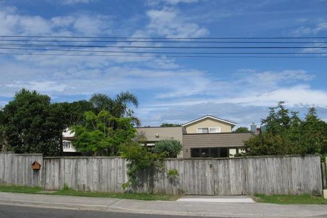Photo of property in 1/31 Waiake Street, Torbay, Auckland, 0630