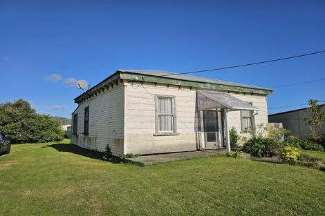Photo of property in 23 Doyle Street, Blaketown, Greymouth, 7805