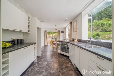 Photo of property in 14a Hawthorn Crescent, Stokes Valley, Lower Hutt, 5019