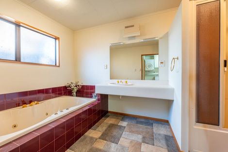 Photo of property in 16 Coronation Street, Moeraki, Palmerston, 9482