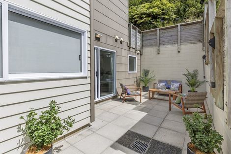 Photo of property in 16b Lincoln Avenue, Tawa, Wellington, 5028