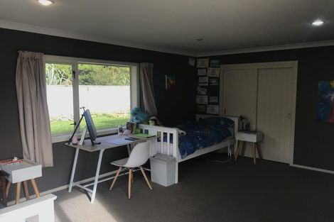 Photo of property in 18 Palliser Drive, Huntington, Hamilton, 3210