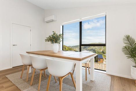 Photo of property in 6 Stockden Place, Karori, Wellington, 6012