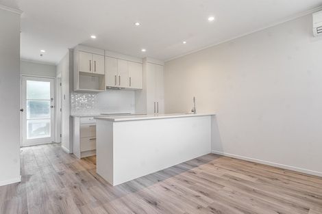 Photo of property in 2/38 Nile Road, Milford, Auckland, 0620