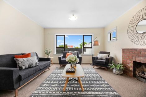 Photo of property in 40 Grimseys Road, Redwood, Christchurch, 8051