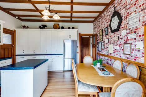 Photo of property in 130 Gloucester Street, Taradale, Napier, 4112