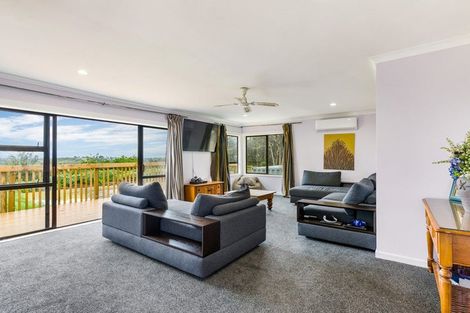 Photo of property in 525 Whitford Road, Whitford, Howick, 2571