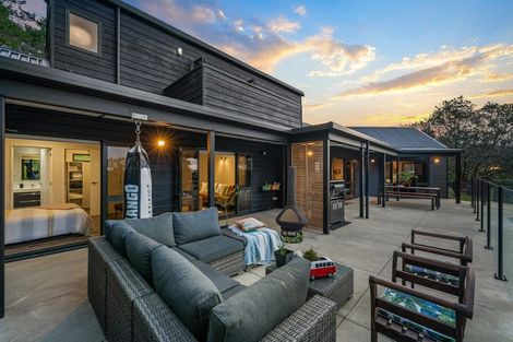 Photo of property in 7 Attwood Road, Paremoremo, Auckland, 0632