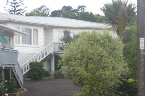 Photo of property in 2/54 Peach Road, Glenfield, Auckland, 0629