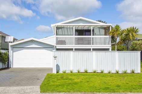 Photo of property in 32a Simpson Road, Papamoa Beach, Papamoa, 3118