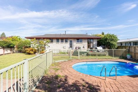 Photo of property in 4 Lansdowne Crescent, Glenview, Hamilton, 3206