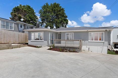 Photo of property in 6 Celsmere Lane, Te Atatu Peninsula, Auckland, 0610