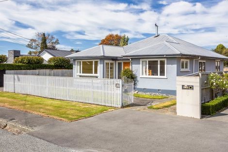 Photo of property in 10 Plynlimon Road, Fendalton, Christchurch, 8052