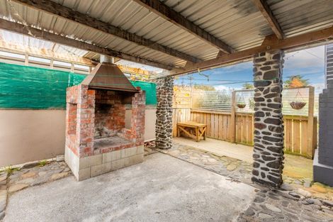 Photo of property in 79 Great North Road, Waipawa, 4210