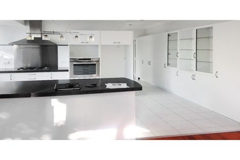 Photo of property in 30 Karu Crescent, Waikanae, 5036