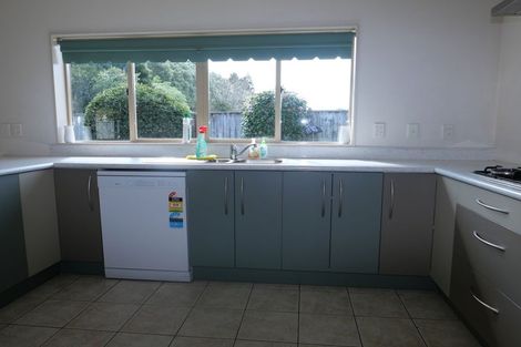 Photo of property in 9 Cabernet Close, Paraparaumu, 5032