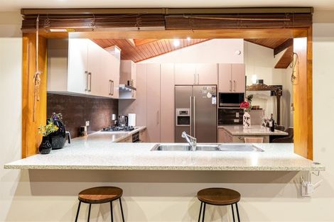Photo of property in 19 Kitewao Street, Northcote, Auckland, 0627