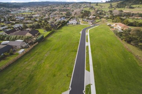 Photo of property in 93 Solan Drive, Waimauku, 0812