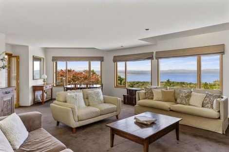 Photo of property in 21 Brunette Drive, Acacia Bay, Taupo, 3330