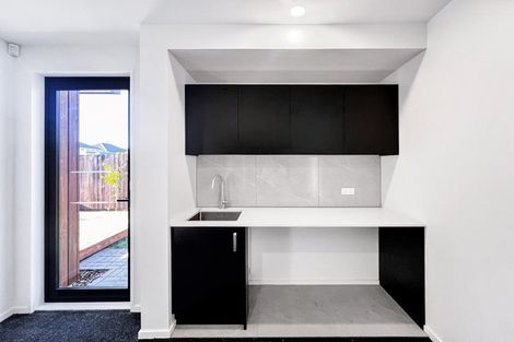 Photo of property in 1/74 Caledonian Road, St Albans, 8014