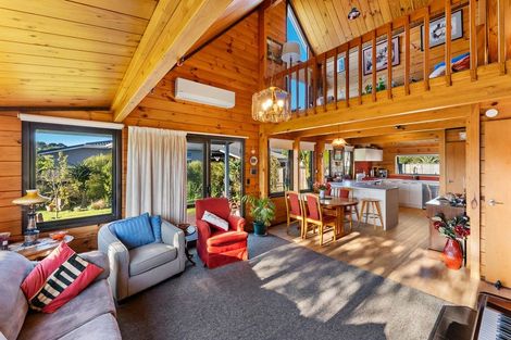 Photo of property in 5 Kaitake Place, Oakura, 4314