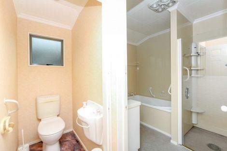 Photo of property in 38 Tukapa Street, Westown, New Plymouth, 4310