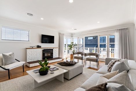 Photo of property in 1/10 Raines Avenue, Forrest Hill, Auckland, 0620