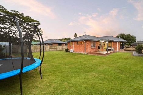 Photo of property in 26 Aldershot Place, Nawton, Hamilton, 3200