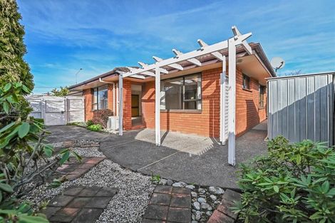 Photo of property in 22 Lake Terrace Road, Burwood, Christchurch, 8061