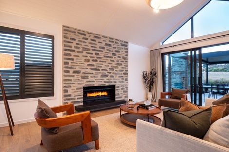 Photo of property in 10 Kahiwi Drive, Lower Shotover, 9304