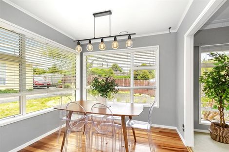 Photo of property in 42 Turville Crescent, Newlands, Wellington, 6037