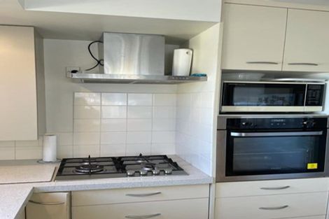 Photo of property in 47 Greenslade Crescent, Northcote, Auckland, 0627