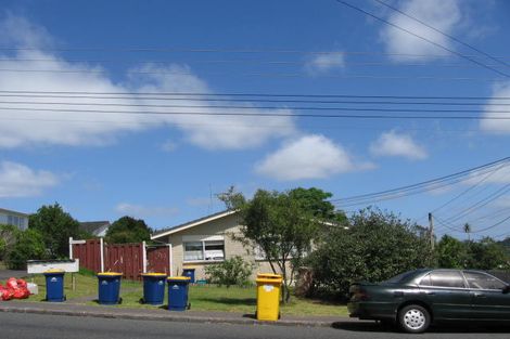 Photo of property in 3/98 Birkdale Road, Birkdale, Auckland, 0626