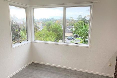 Photo of property in 14 Kilcar Place, Massey, Auckland, 0614