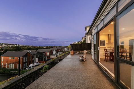 Photo of property in 41 Maka Terrace, Orewa, 0931
