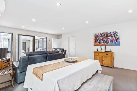 Photo of property in 19 Tarapiroe Avenue, Takanini, 2112