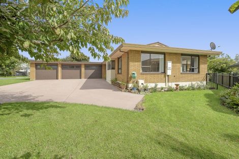 Photo of property in 35 Clivedene Street, Matua, Tauranga, 3110
