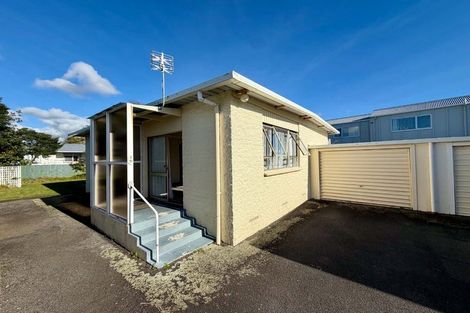 Photo of property in 71b Barrett Street, Westown, New Plymouth, 4310