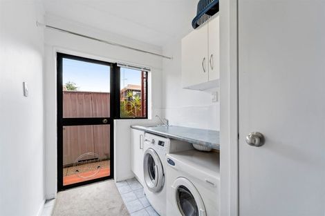 Photo of property in 1/10 Channel View Road, Campbells Bay, Auckland, 0630