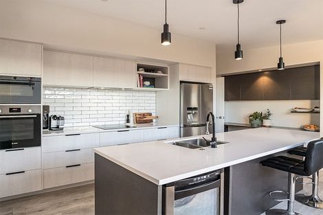 Photo of property in 10 Knightia Drive, Papamoa Beach, Papamoa, 3118