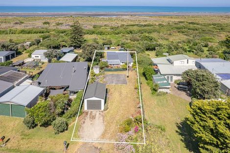 Photo of property in 52 Rapaki Street, Koitiata, Whanganui, 4581