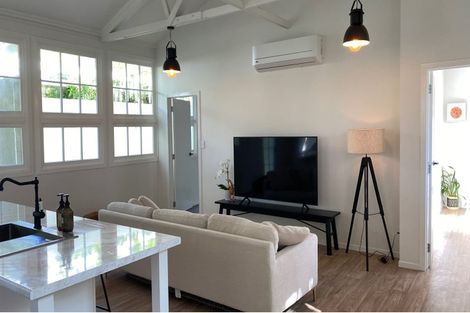 Photo of property in 82 Upper Harbour Drive, Greenhithe, Auckland, 0632