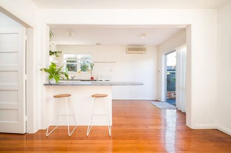 Photo of property in 7 Braemar Place, Avonside, Christchurch, 8061