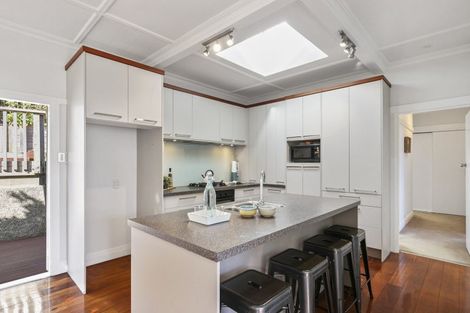 Photo of property in 25 Rangoon Street, Khandallah, Wellington, 6035