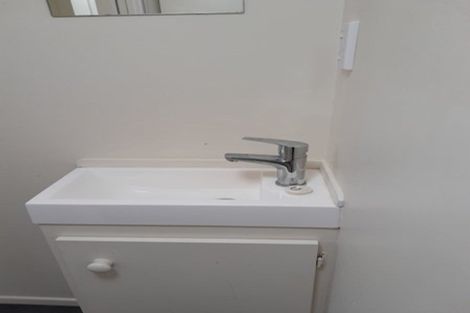 Photo of property in 2 Gorrie Road, Regent, Whangarei, 0112