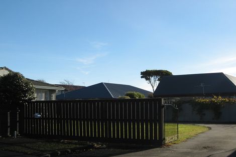 Photo of property in 25 Thurso Place, New Brighton, Christchurch, 8083