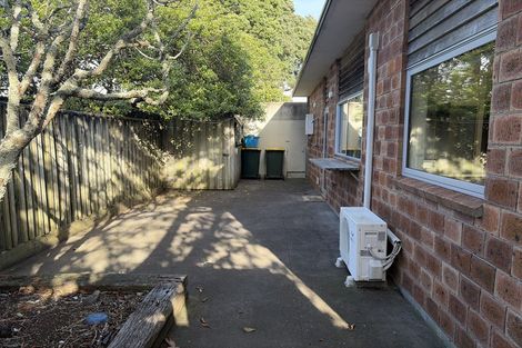 Photo of property in 19 Lyn Street, Lynmouth, New Plymouth, 4310